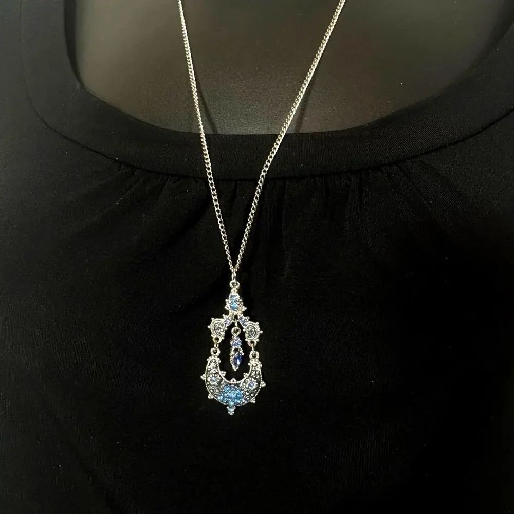Blue Rhinestone Pendant Necklace Silver Tone Drop Victorian Blue Vintage 24
